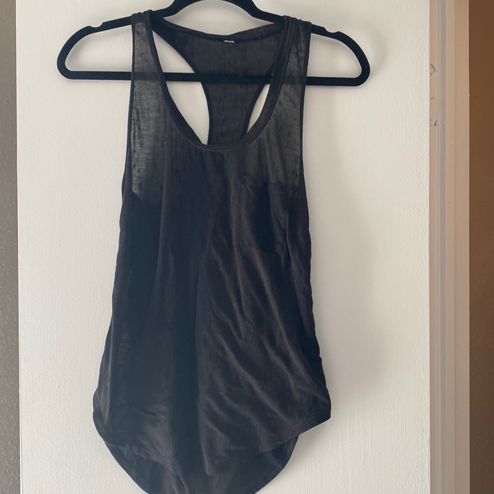Lulu workout top